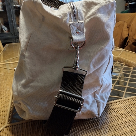 Large canvas duffle - Picture 6 of 8